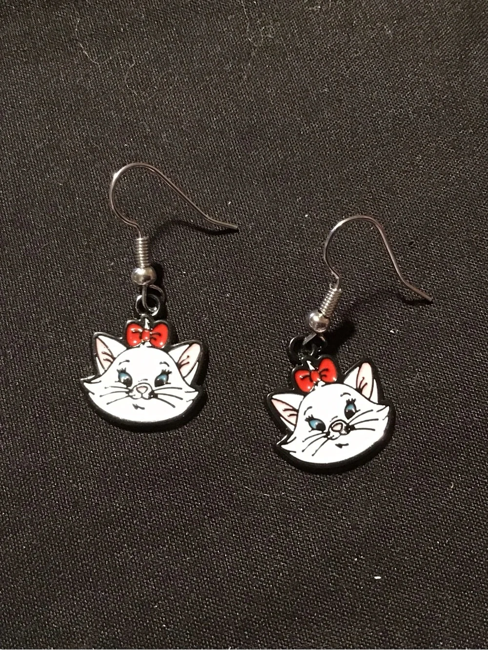 White Cat Face Earrings with Red Bow - Cute Cat Pet Accessory